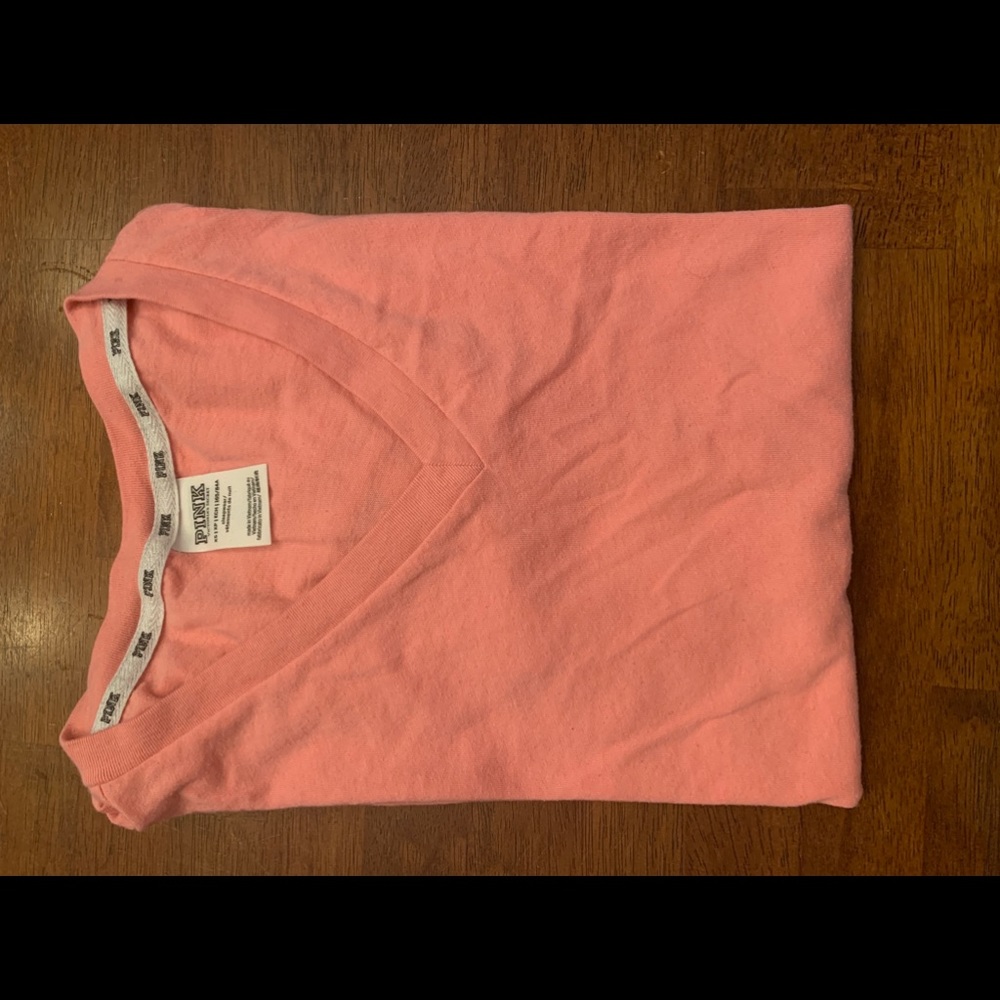 Pink tshirt